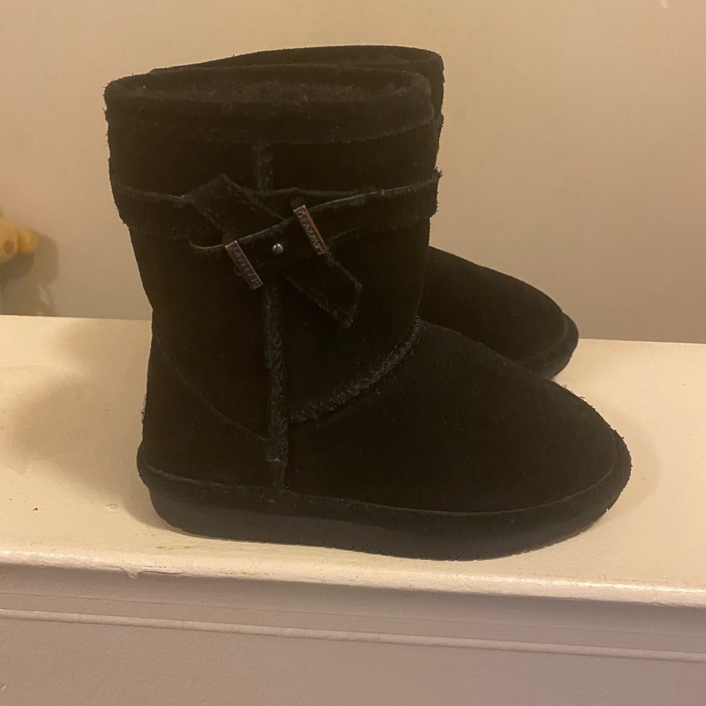 Girls Bear Paw boots